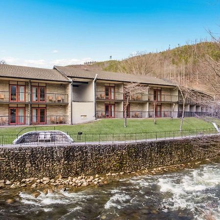 Econo Lodge Inn & Suites On The River Gatlinburg Dış mekan fotoğraf