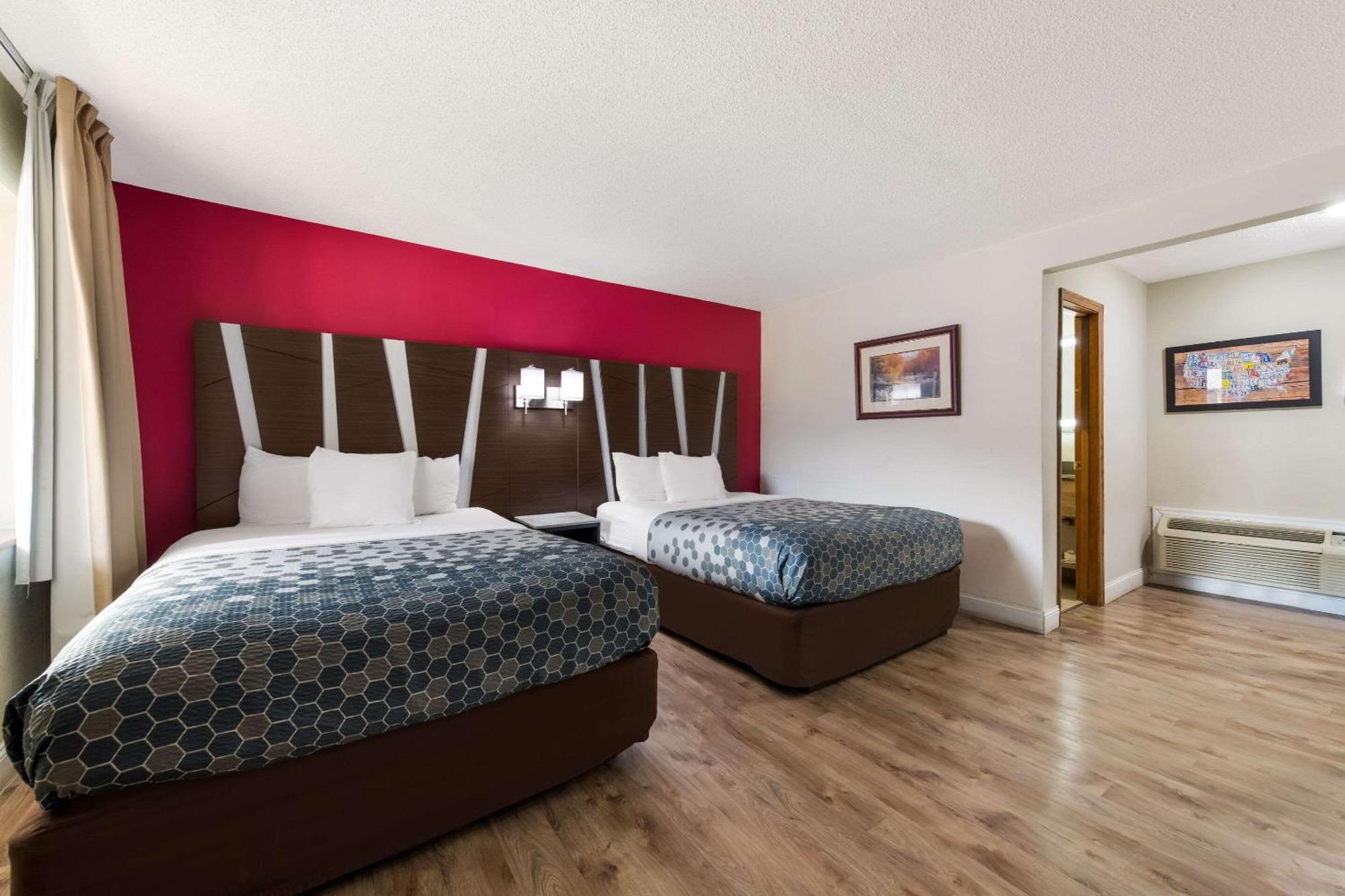 Econo Lodge Inn & Suites On The River Gatlinburg Dış mekan fotoğraf