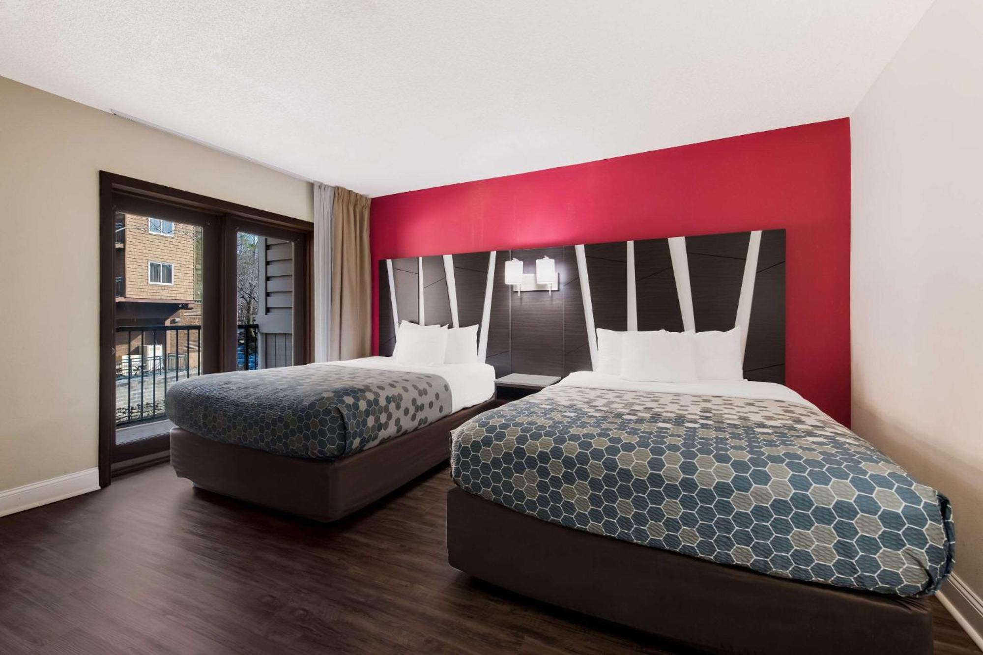 Econo Lodge Inn & Suites On The River Gatlinburg Dış mekan fotoğraf
