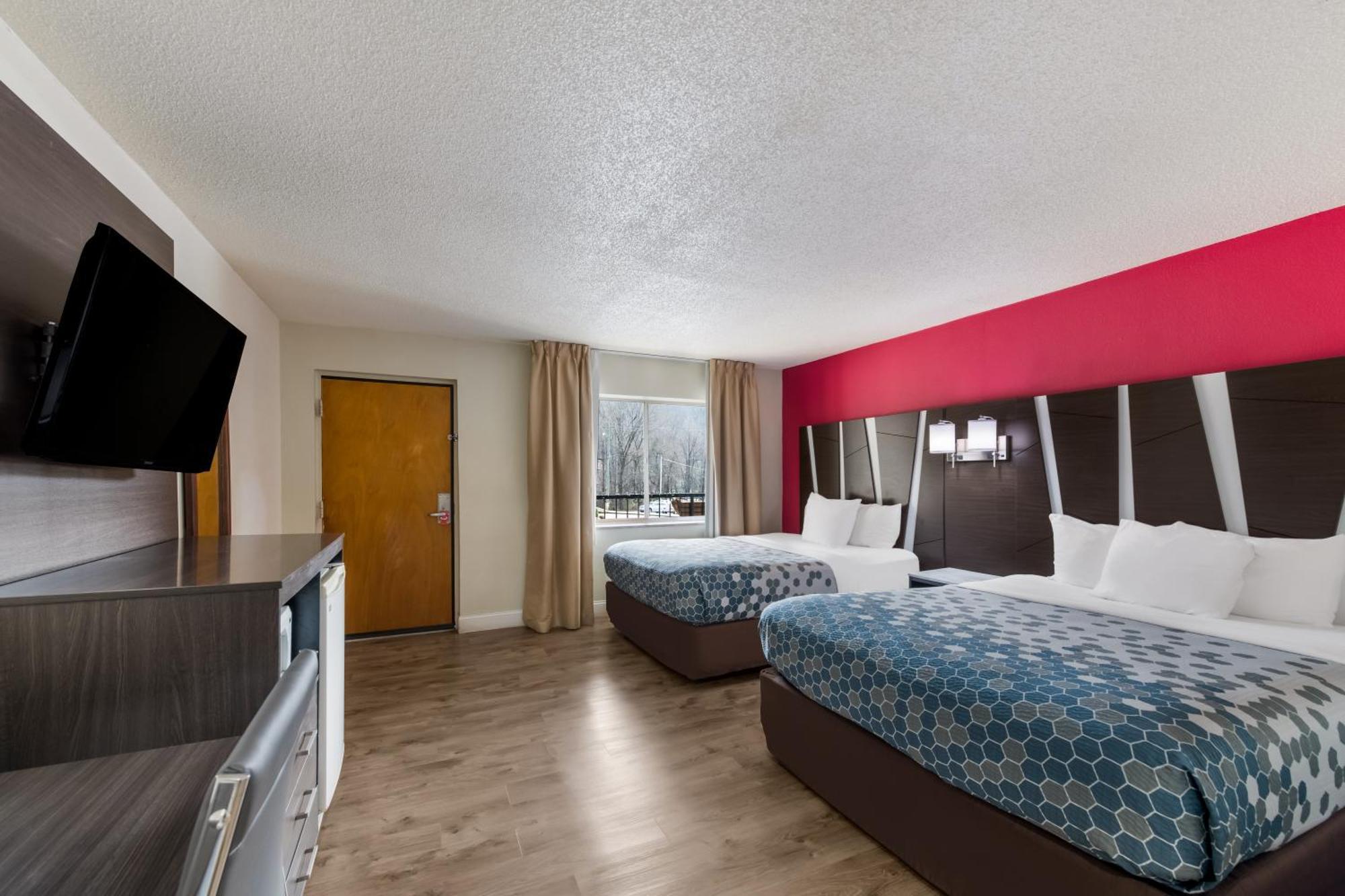 Econo Lodge Inn & Suites On The River Gatlinburg Dış mekan fotoğraf