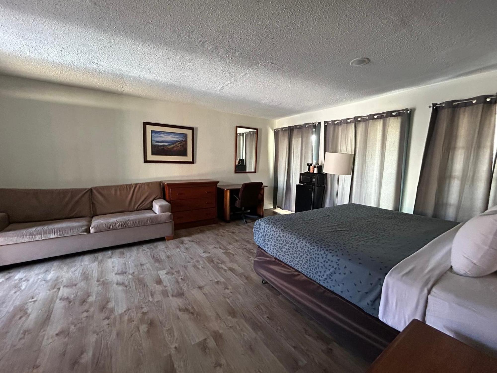 Econo Lodge Inn & Suites On The River Gatlinburg Dış mekan fotoğraf